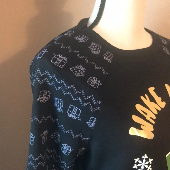 🎄Cute Christmas top 🎄 - Picture 3 of 4